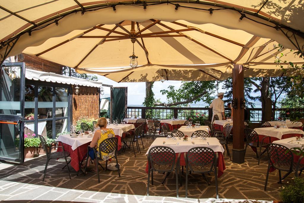 Hotel Aganoor Кастильоне-дель-Лаго Экстерьер фото